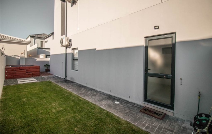 3 Bedroom Property for Sale in Sandown Western Cape